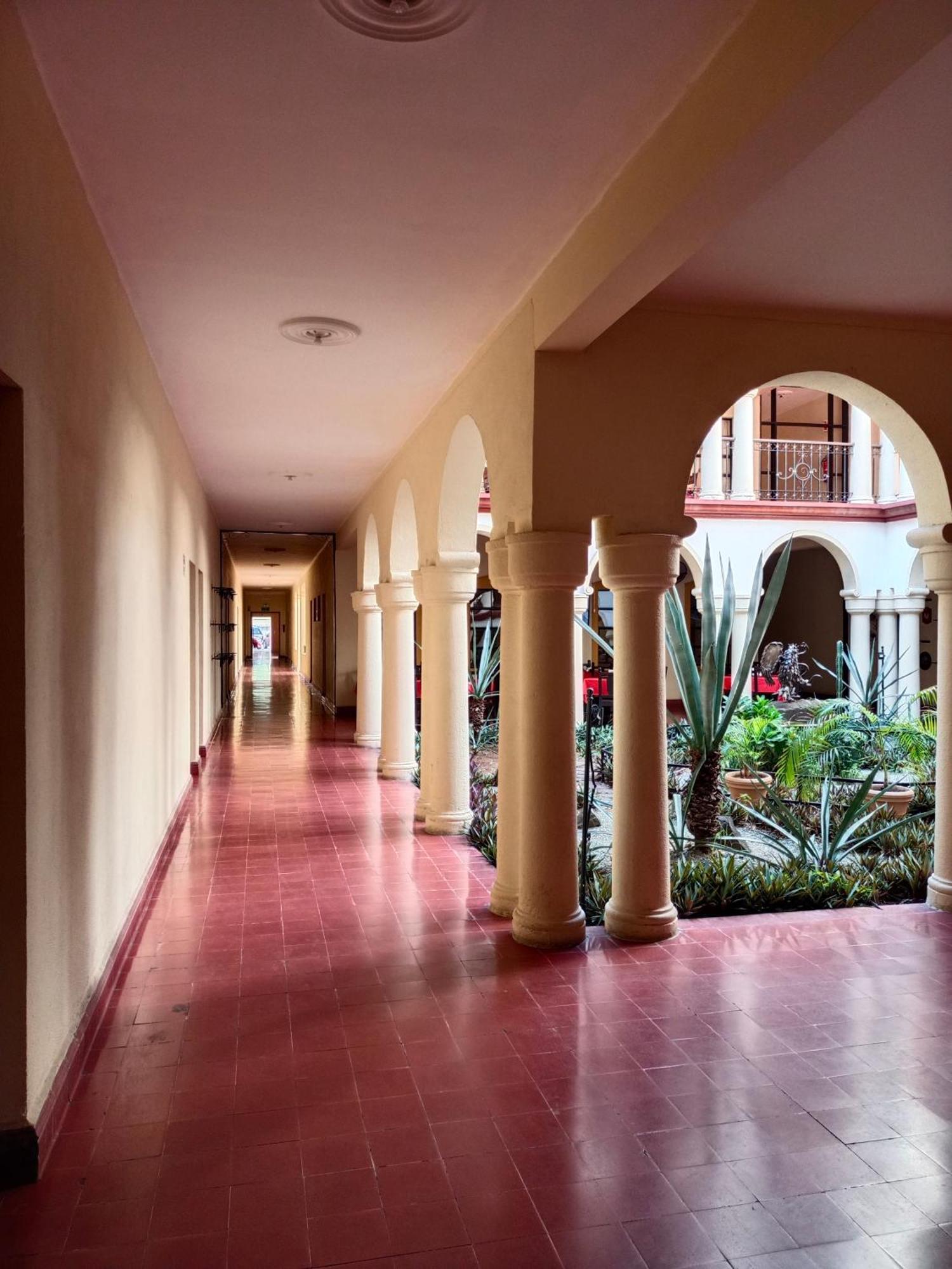 Hotel Los Monteros 시우다드빅토리아 외부 사진
