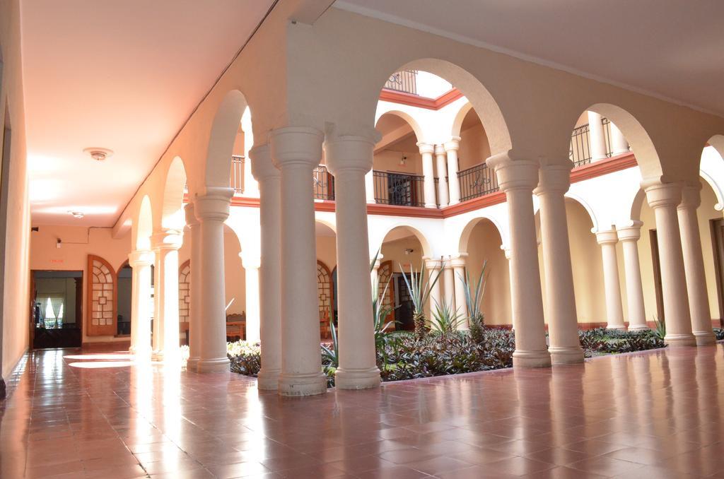 Hotel Los Monteros 시우다드빅토리아 외부 사진